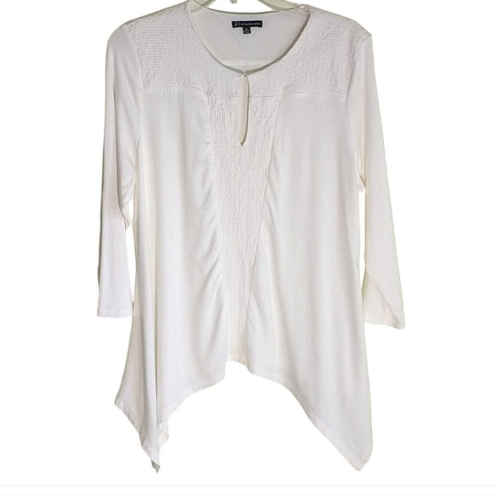 Adrianna Papell White‎ Womens Top. Shark Bite Hem Size Large.